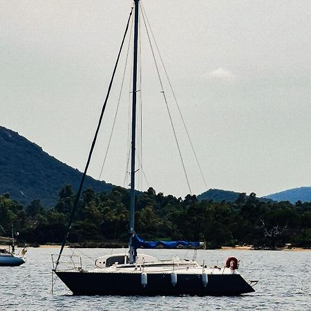 Stlocavoile 4, Bateau Seuls A Bord Hotell Porto-Vecchio  Exteriör bild