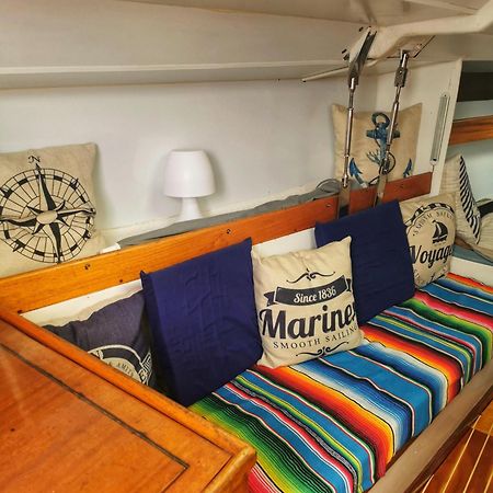 Stlocavoile 4, Bateau Seuls A Bord Hotell Porto-Vecchio  Exteriör bild